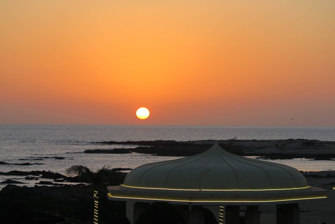 Sonnenuntergang Wyndham Garden Salalah Mirbat
