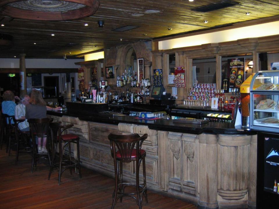 Bar Hotel Tara Towers