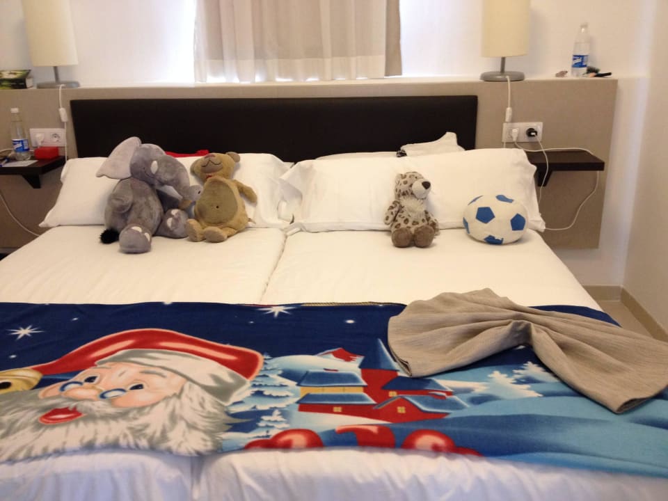 Das hat die Putzfrau uns zu Weihnachten gemacht LABRANDA Bahía y Villas Fañabé
