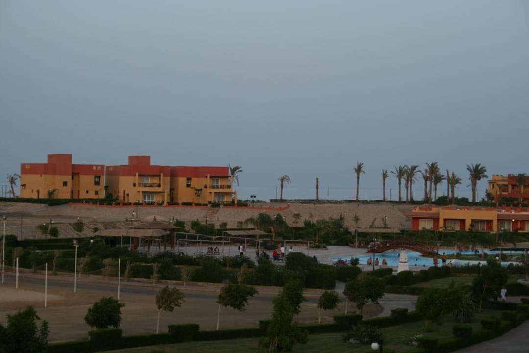 Widok z okna Malikia Resort Abu Dabbab