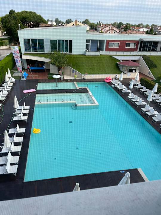 Pool Domino Suite Hotel