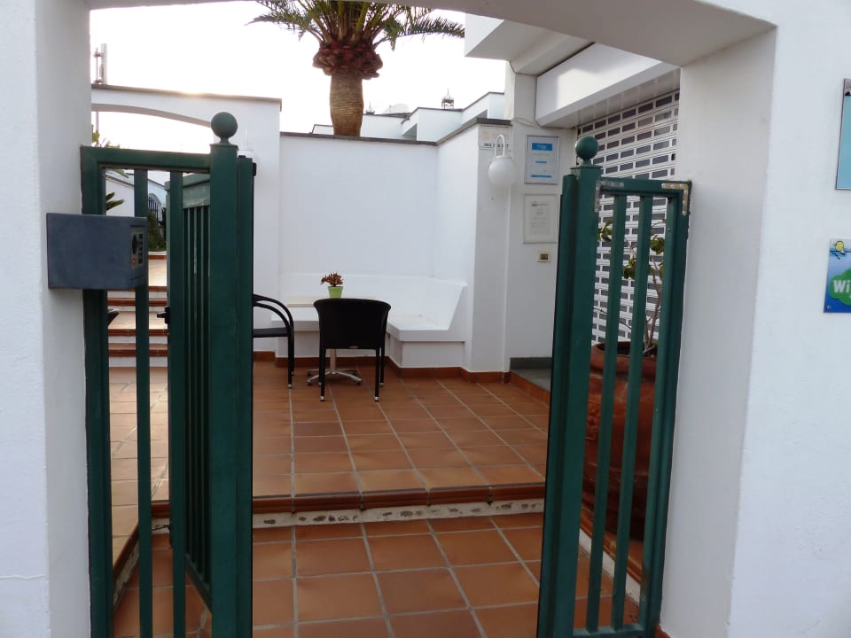 Außenansicht Apartamentos La Tegala