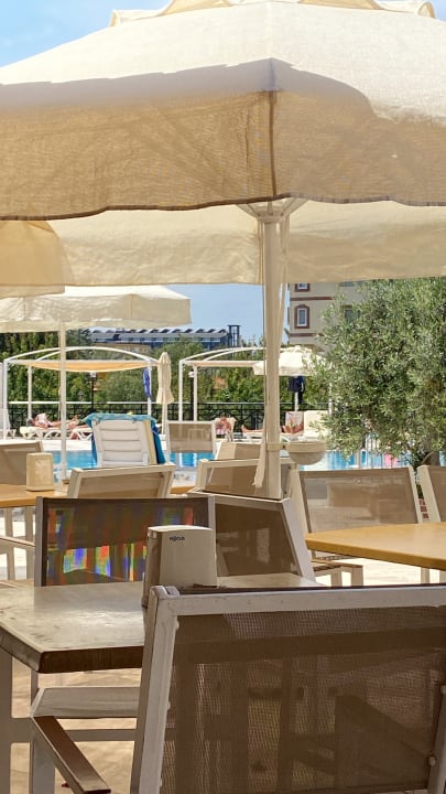 Gastro Seaden Corolla Hotel