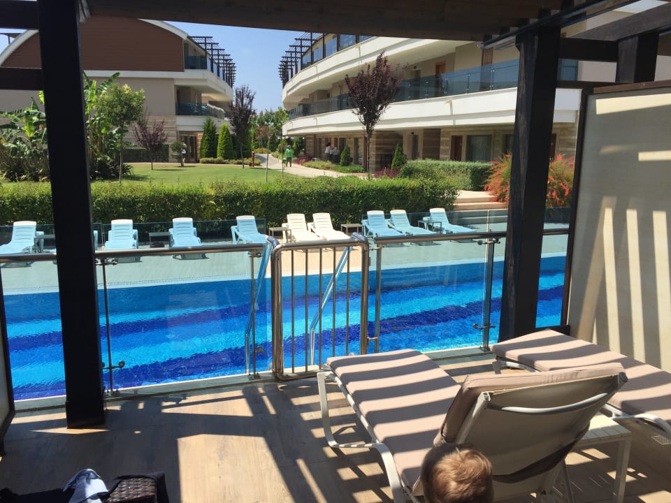 Terrasse Poolzimmer TUI MAGIC LIFE Jacaranda