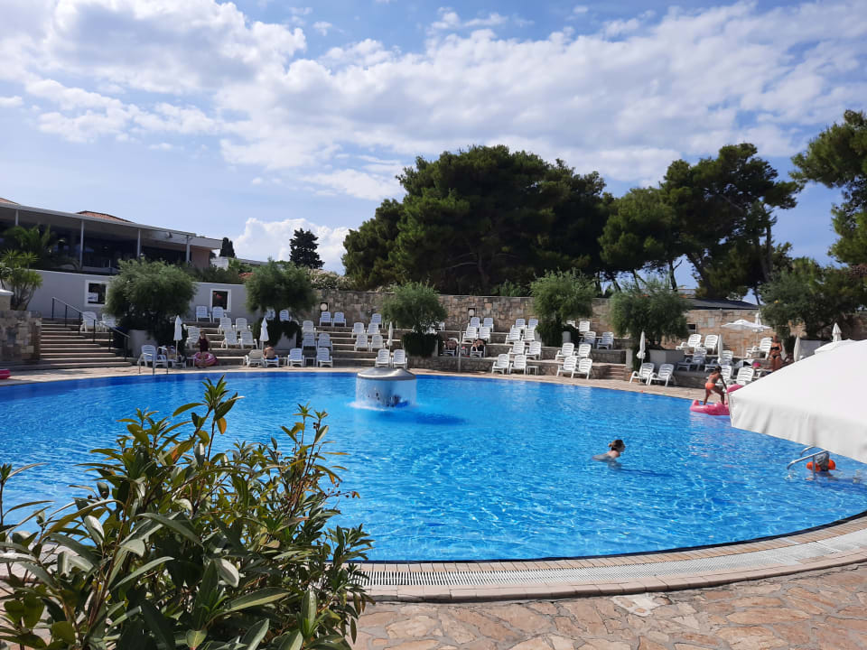 Pool TUI SUNEO Supetar