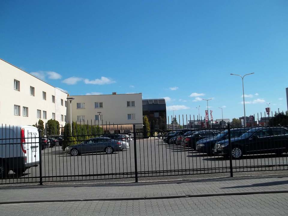 Parking Hotel SPA Faltom