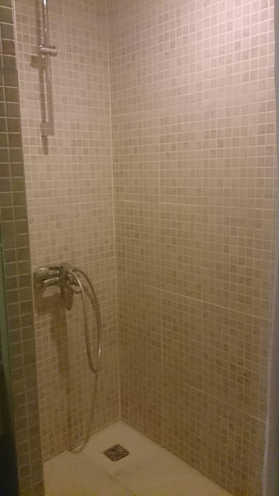 Große Dusche, man hat viel Platz Marvida Family Eco