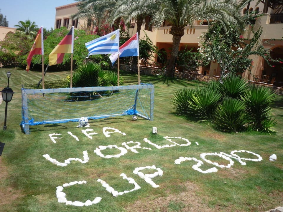 Мы как раз попали на кубок FIFA в Африке Steigenberger Coraya Beach - Adults only