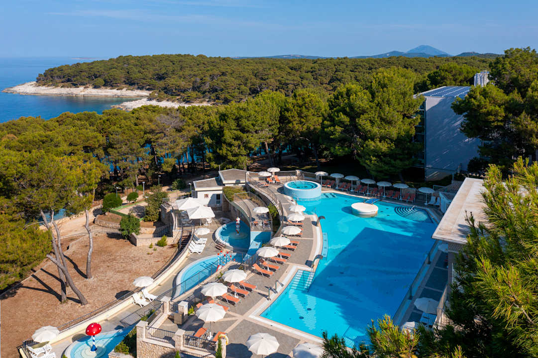 Pool Family Hotel Vespera