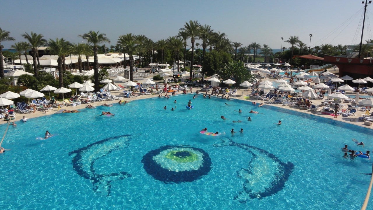 Piscine principale Titanic Deluxe Lara