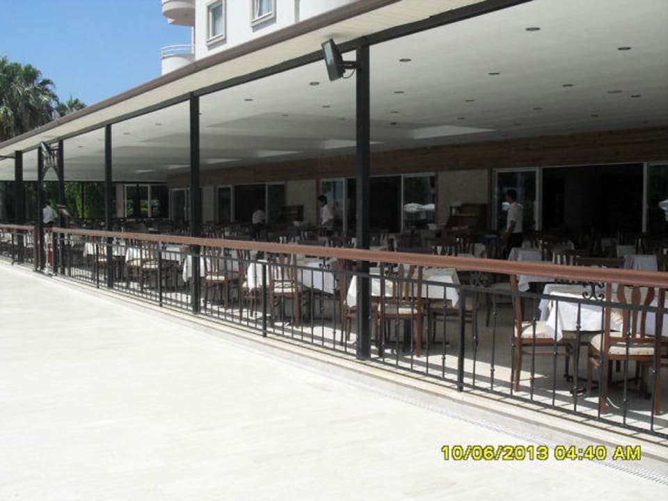 Ресторан отеля Royal Garden suit Hotel Royal Garden Beach