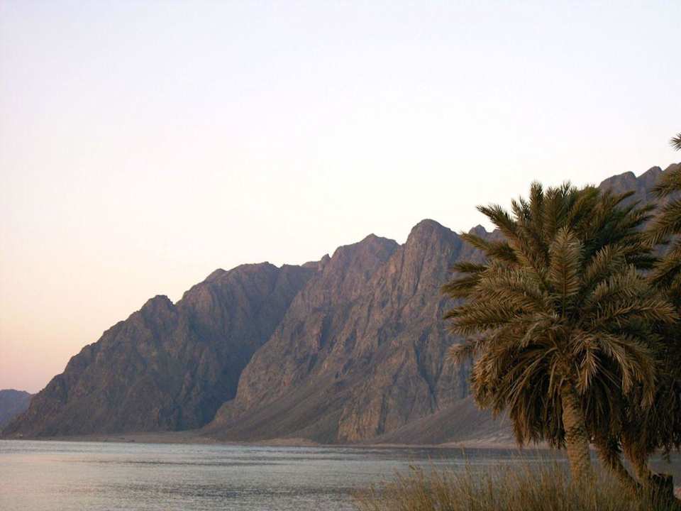 Berge bei Sonnenaufgang am Hotel Happy Life Village