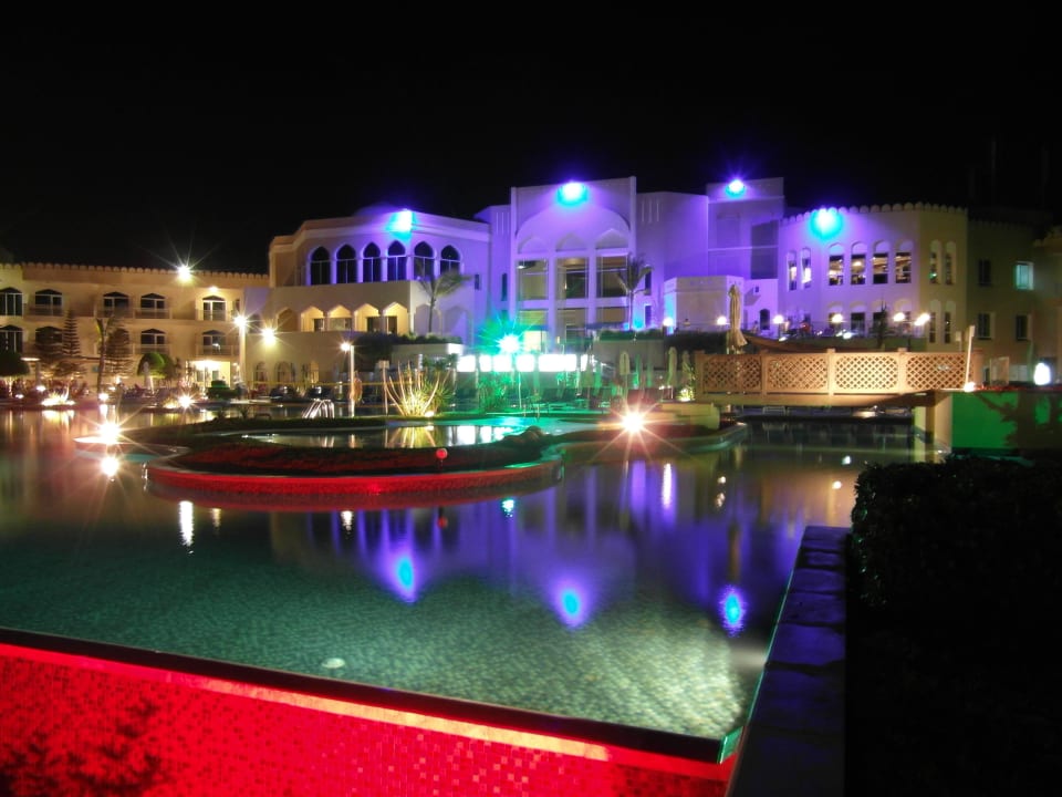 Marriott by night Wyndham Garden Salalah Mirbat