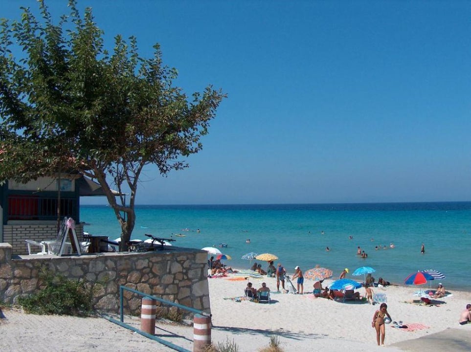 Strand von der Seite Ammon Zeus Luxury Beach Hotel