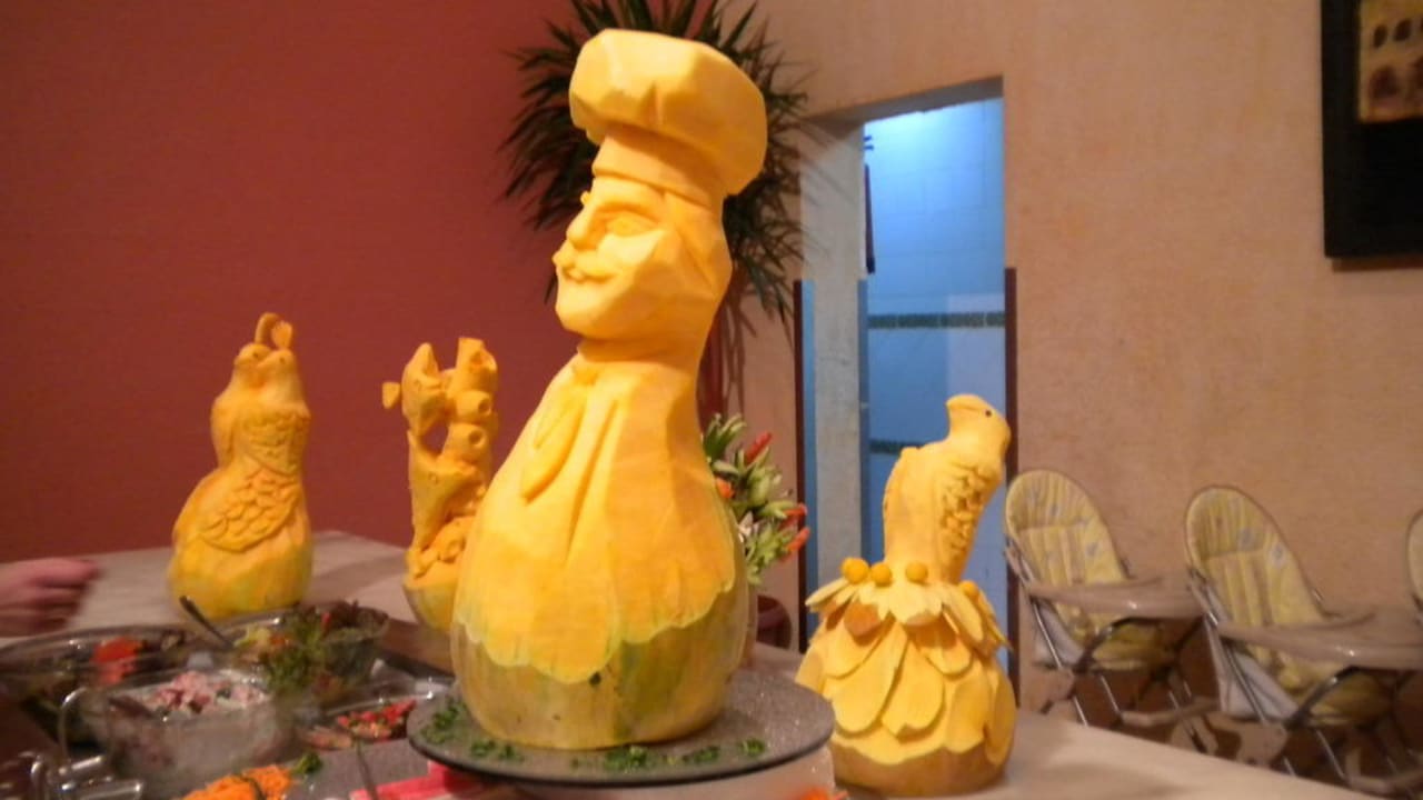 Ещё укрошение стола Hotel Nubian Village