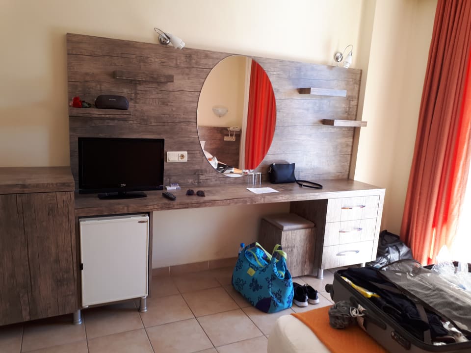 Zimmer Sayanora Hotel