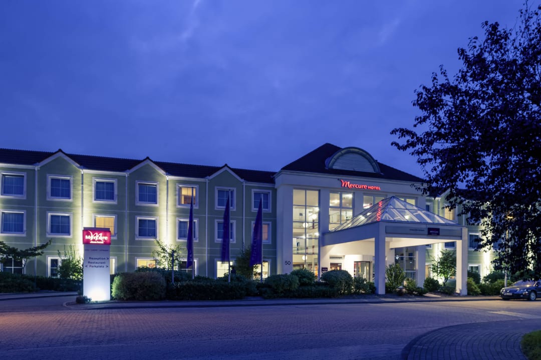 Hotelvorfahrt Mercure Hotel Düsseldorf Ratingen