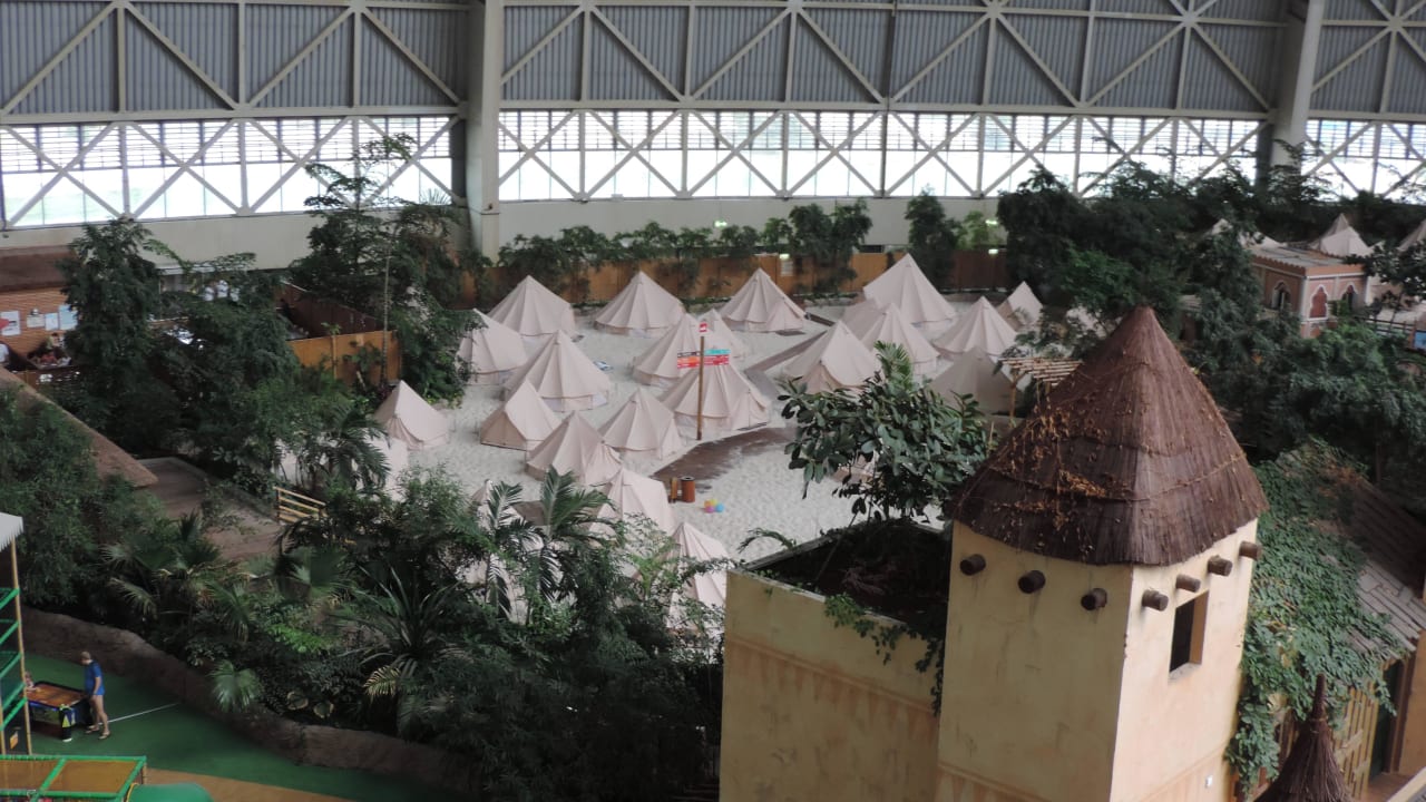 Campen ohne Wetterkapriolen! Tropical Islands Resort