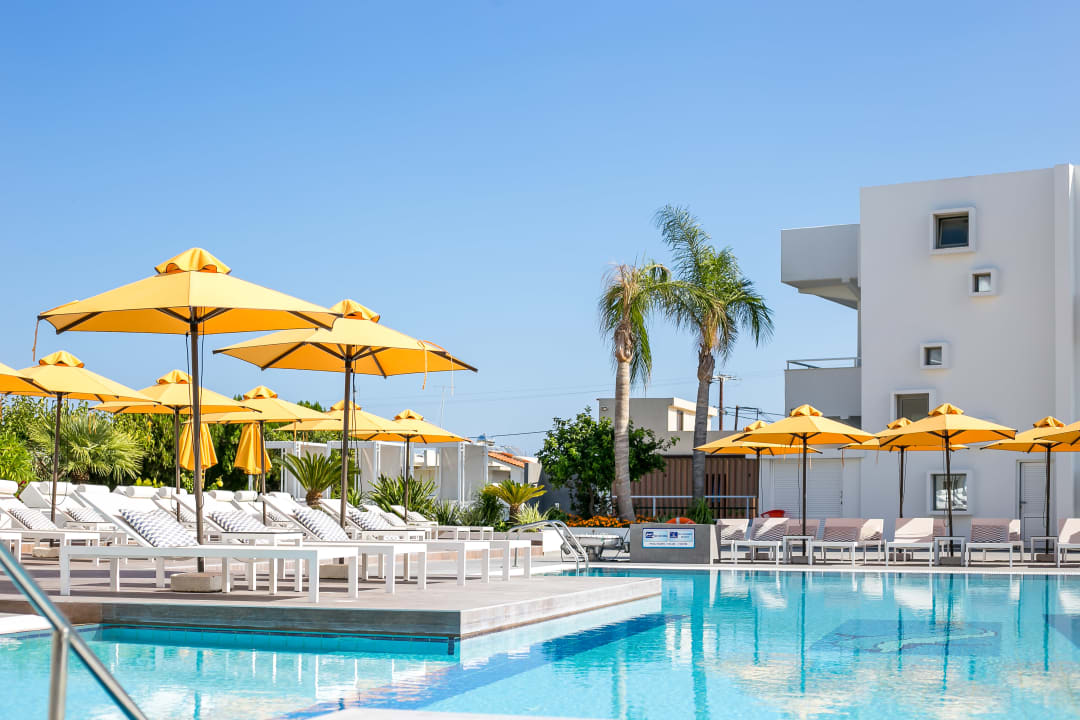Pool Orion Hotel