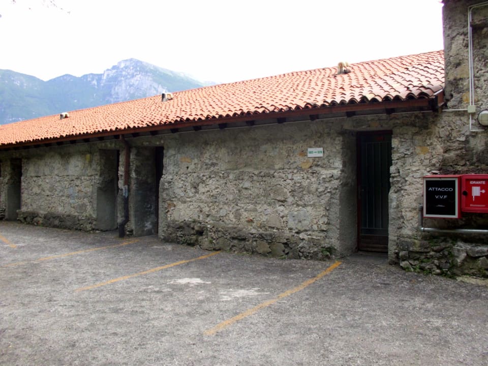 Eingang zu den Appartements Centro Vacanze La Limonaia