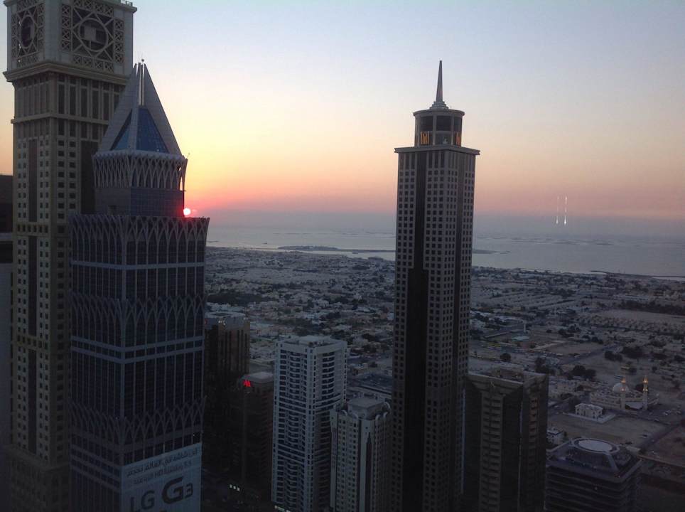 Am Abend  Hotel Jumeirah Emirates Towers