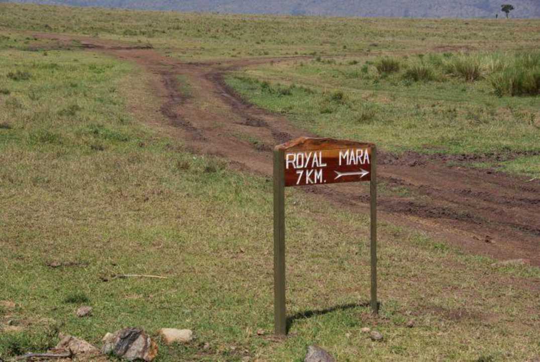 Wegweiser zum Royal Mara Royal Mara Safari Lodge