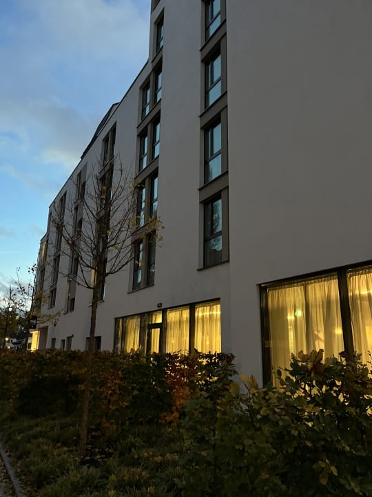 Außenansicht Holiday Inn - the niu, Brass München Olympiapark