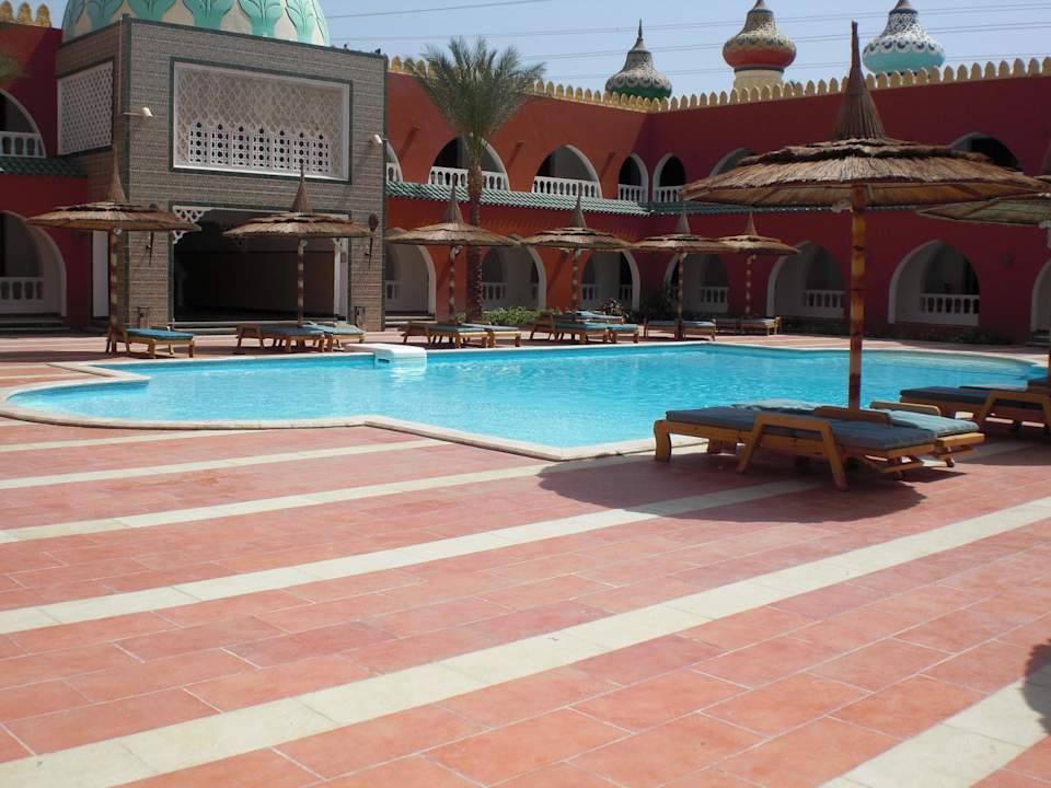 Einer der vielen Pools Pickalbatros Alf Leila Wa Leila Resort - Neverland Hurghada