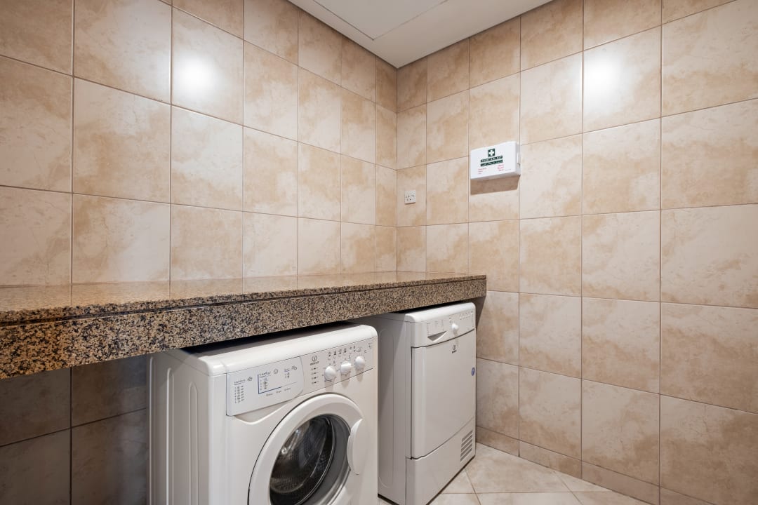 Zimmer Blue Beach Tower The Walk JBR