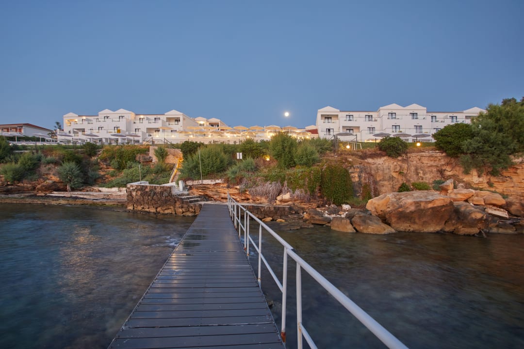 Außenansicht AluaSoul Zakynthos - Adults only