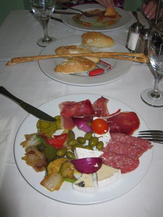 Vorspeisenteller italienisches Buffetrestaura Sandos Caracol Eco Resort