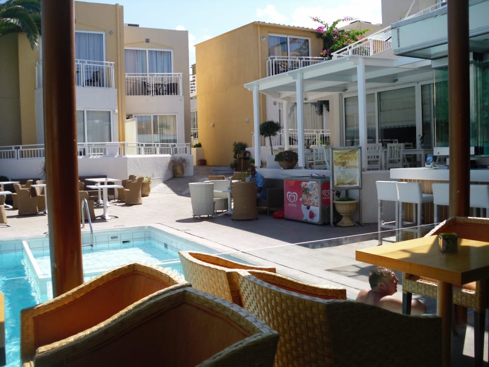 Die Terrasse wird nicht größer Nefeli Hotel Rethymno