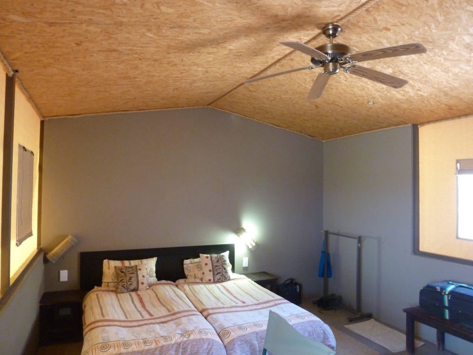Schlafzimmer                                       Namib Naukluft Lodge