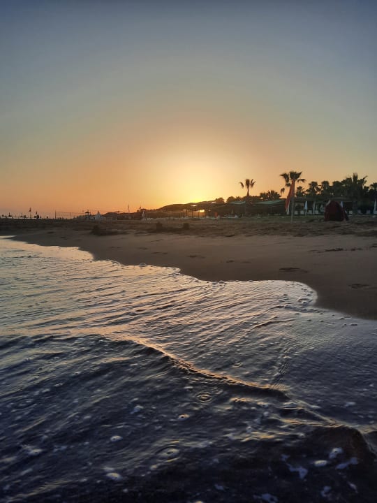 Strand Bella Resort & Spa