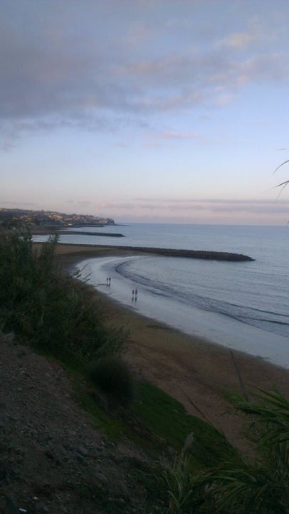 Ausblick auf den direkt gelegenen Hotelstrand Hotel Europalace