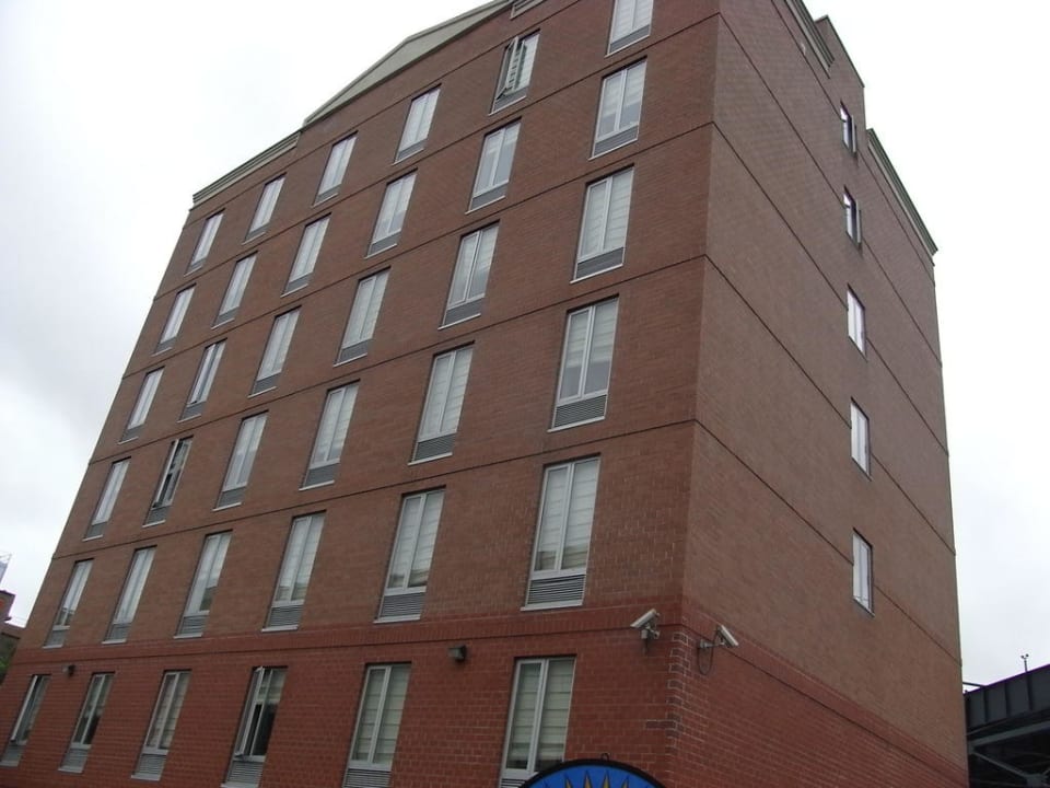 Außenansicht Hotel Days Inn - Long Island City