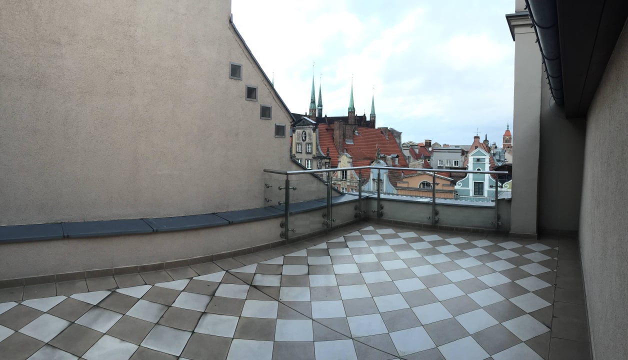 Dachterrasse des Business Zimmers Hotel Radisson Blu Gdańsk