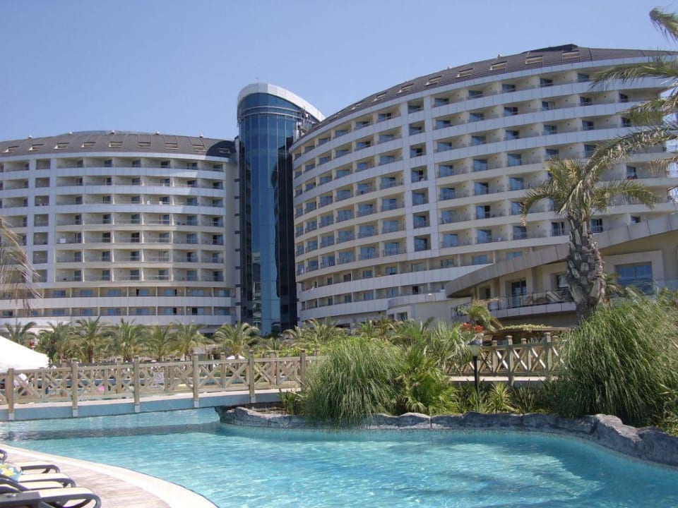 Hotel und Pool Royal Wings Hotel