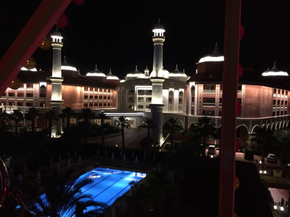 Außenansicht Royal Taj Mahal Hotel