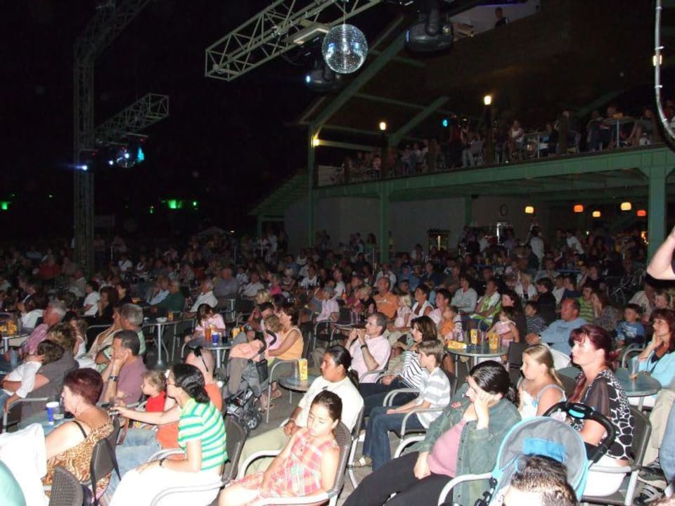 Volles Amphitheater Limak Lara Deluxe Hotel & Resort