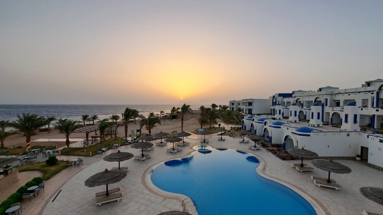 Pool Coral Sun Beach