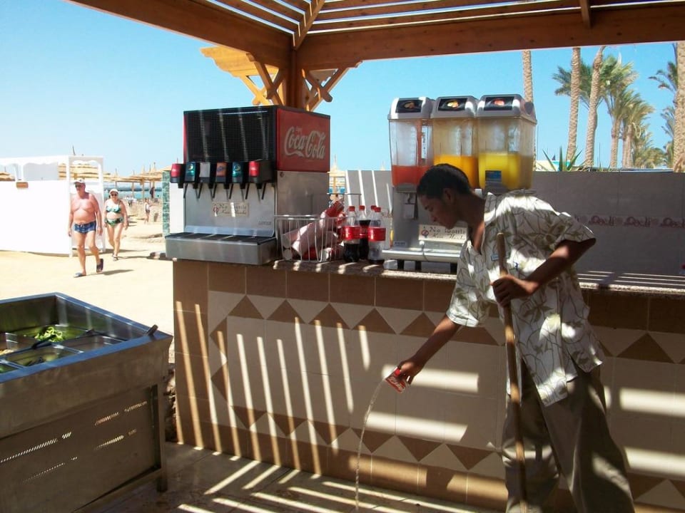 Getränke SB neben der Getränkebar Pickalbatros Alf Leila Wa Leila Resort - Neverland Hurghada