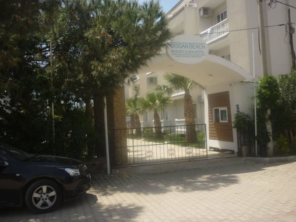 Haupteingang Dogan Beach Resort & Spa