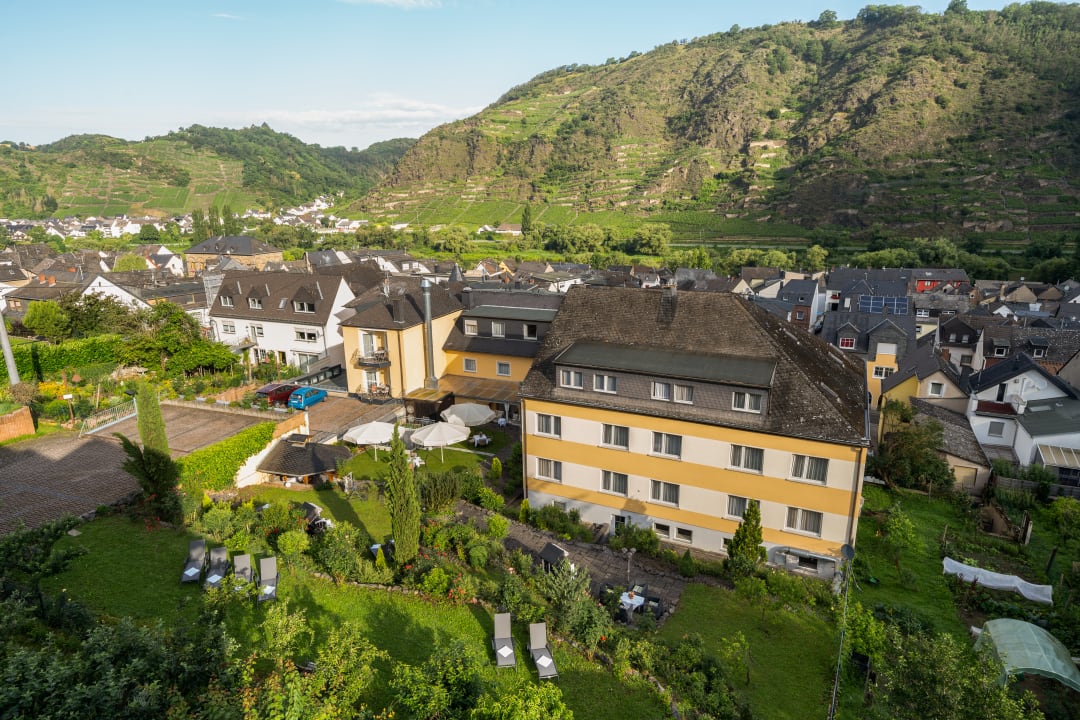 Außenansicht Hotel Pistono