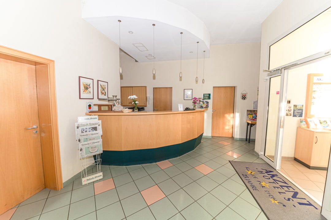 Lobby AKZENT Parkhotel Trebbin