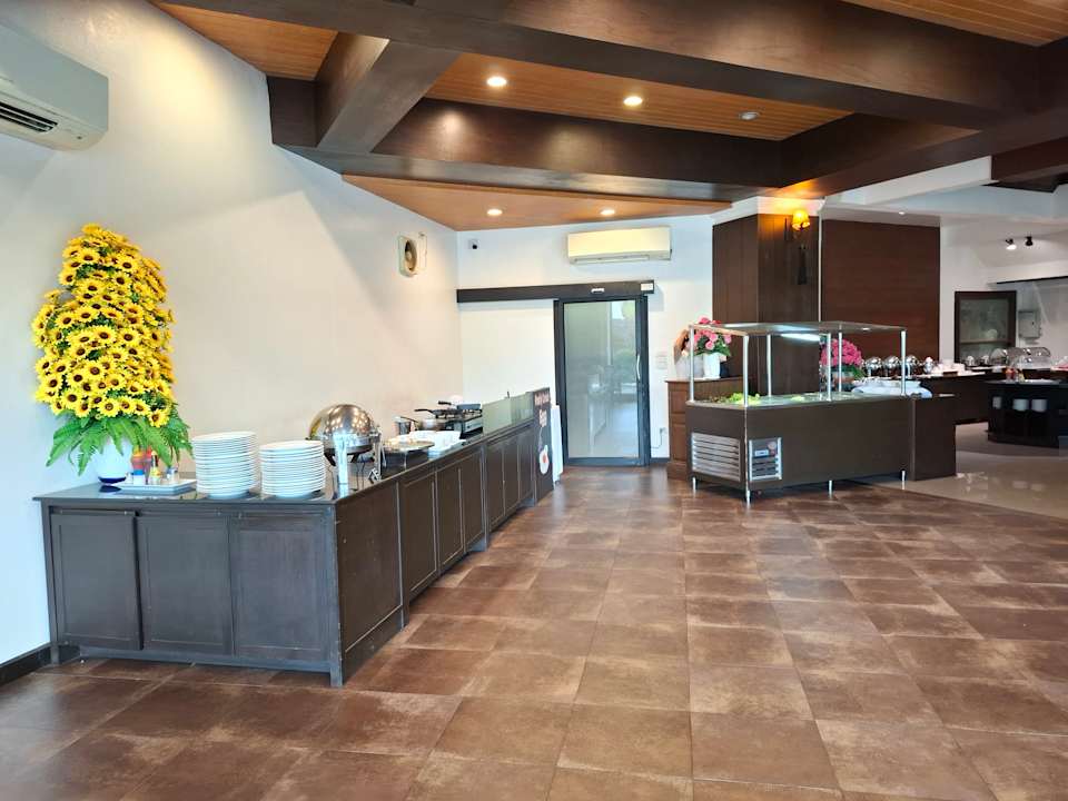 Gastro Laluna Hotel & Resort