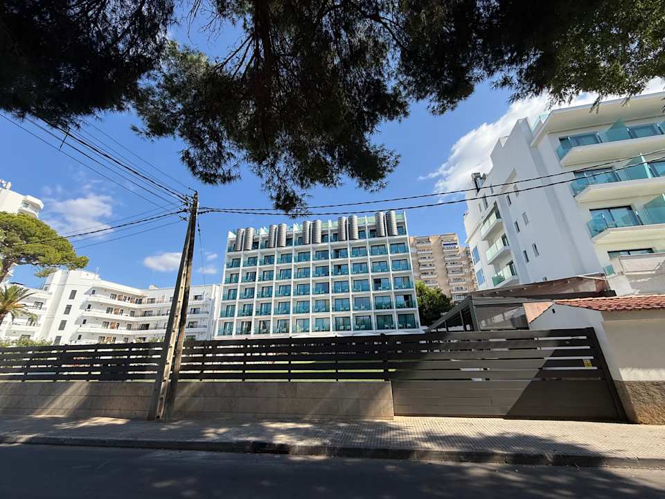 Außenansicht Hotel Luxor