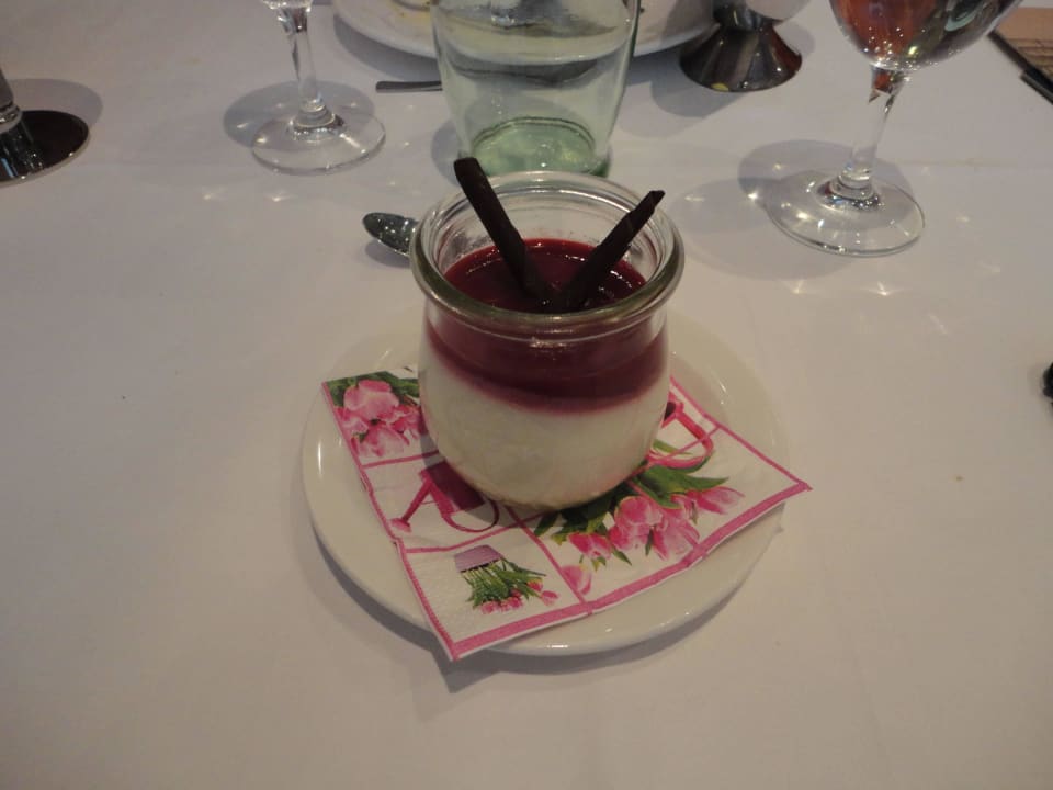 Dessert DORMERO Hotel Dessau-Roßlau