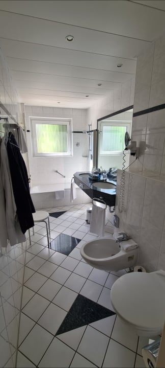 Zimmer Bernstein Villa Kastania