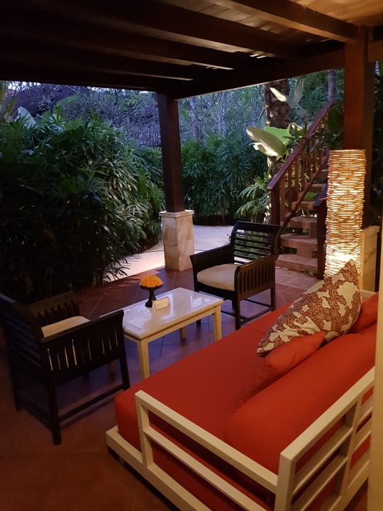 Zimmer Segara Village Hotel